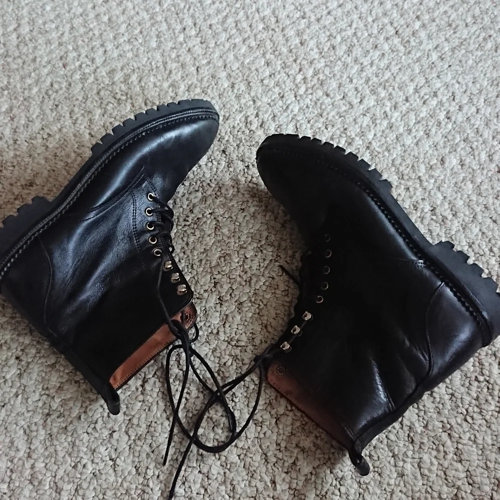& Other Stories leather lace-up boots size 6